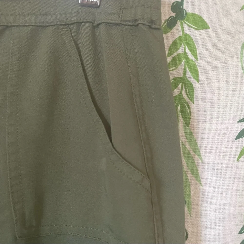 Size 12 Kids Olive Green Joggers A1